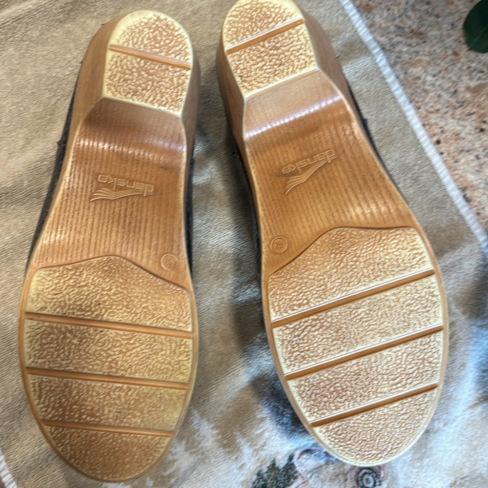 Worn Twice. Dansko Clogs - Size 42. - image 4